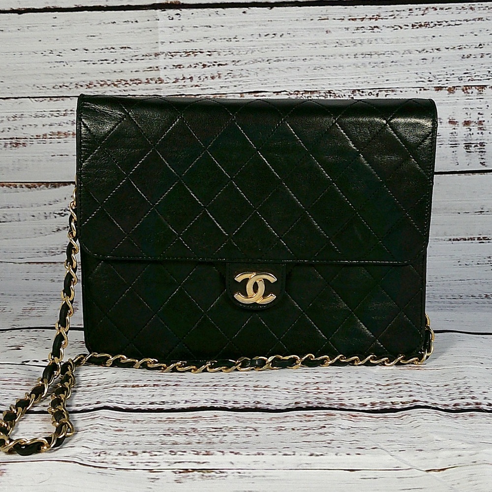 Authentic Chanel Lambskin Single Flap Vintage Shoulder Bag Gold HW, Dustbag, COA